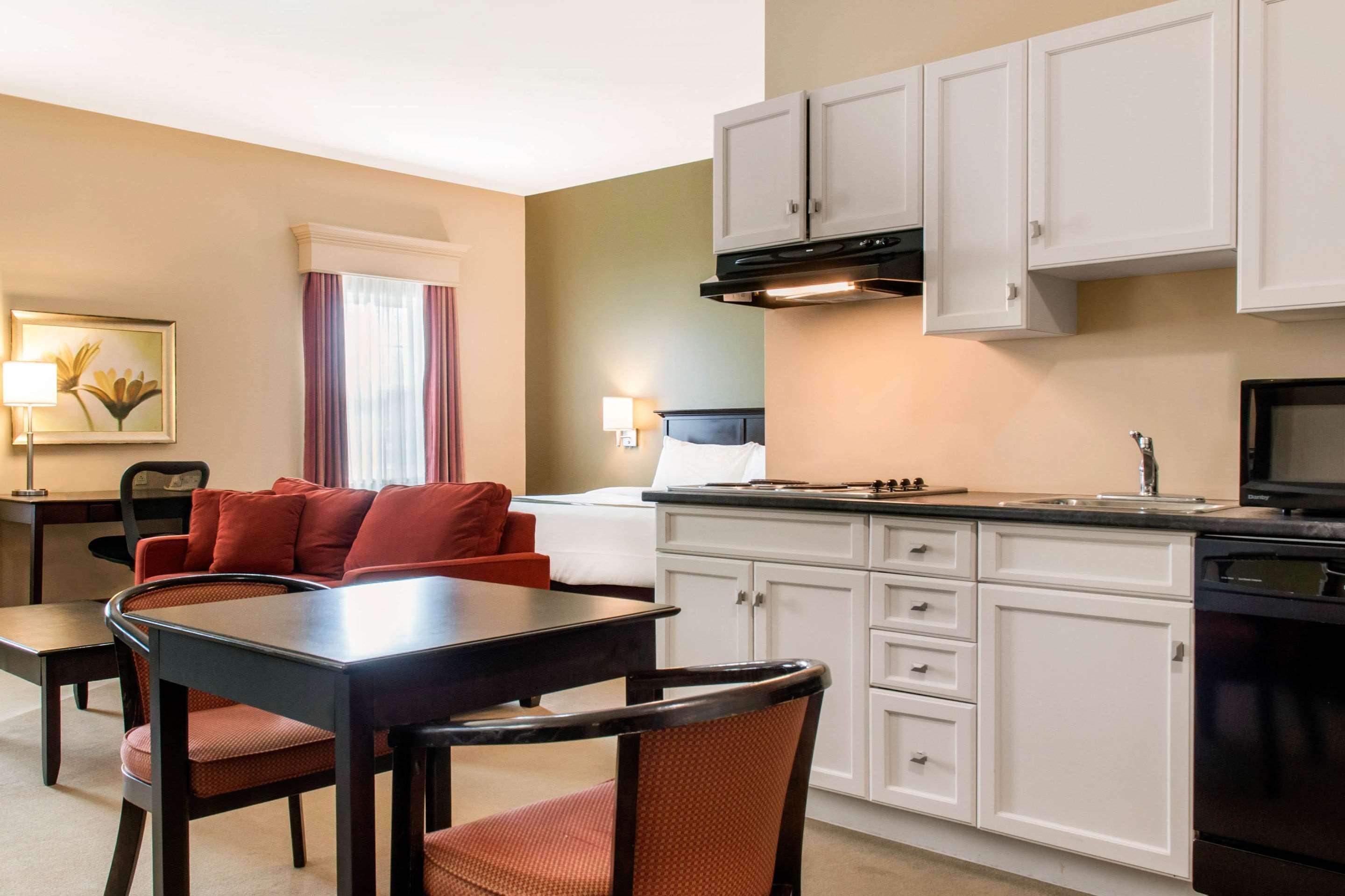 Quality Inn & Suites Quispamsis Rothesay Luaran gambar