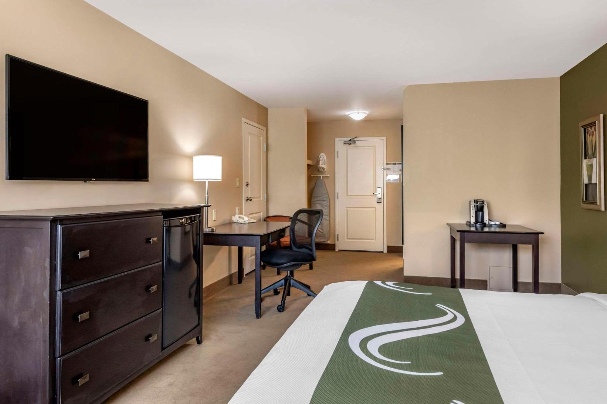 Quality Inn & Suites Quispamsis Rothesay Luaran gambar