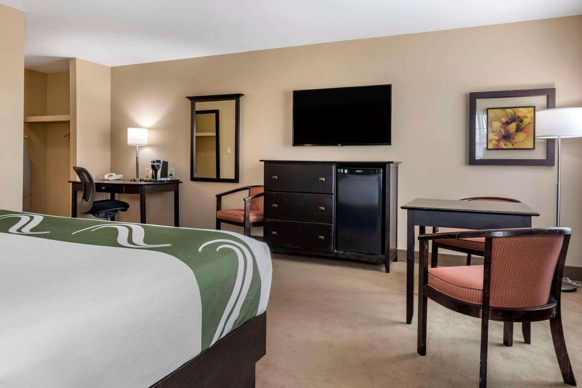 Quality Inn & Suites Quispamsis Rothesay Luaran gambar