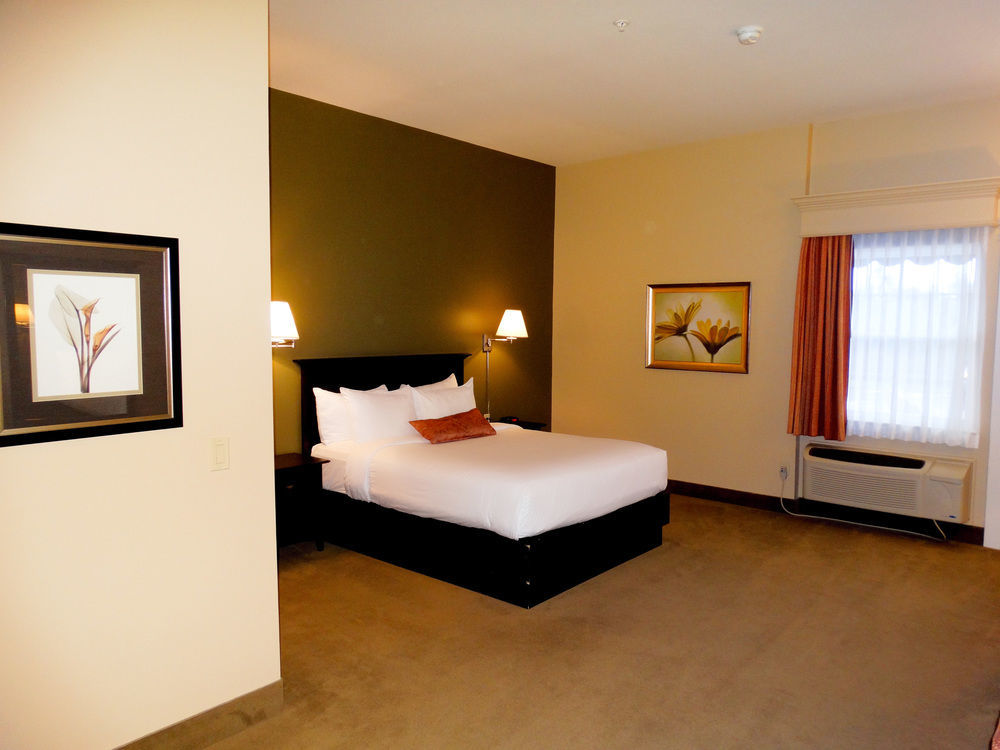 Quality Inn & Suites Quispamsis Rothesay Luaran gambar